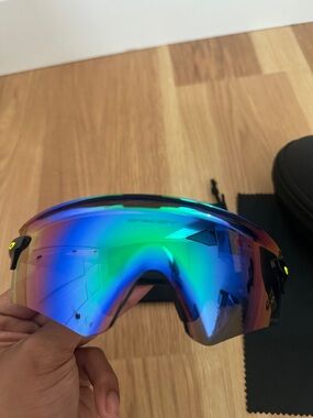 Oakley Shield-Style Sports Sunglasses with Blue-Green Mirrored Lens